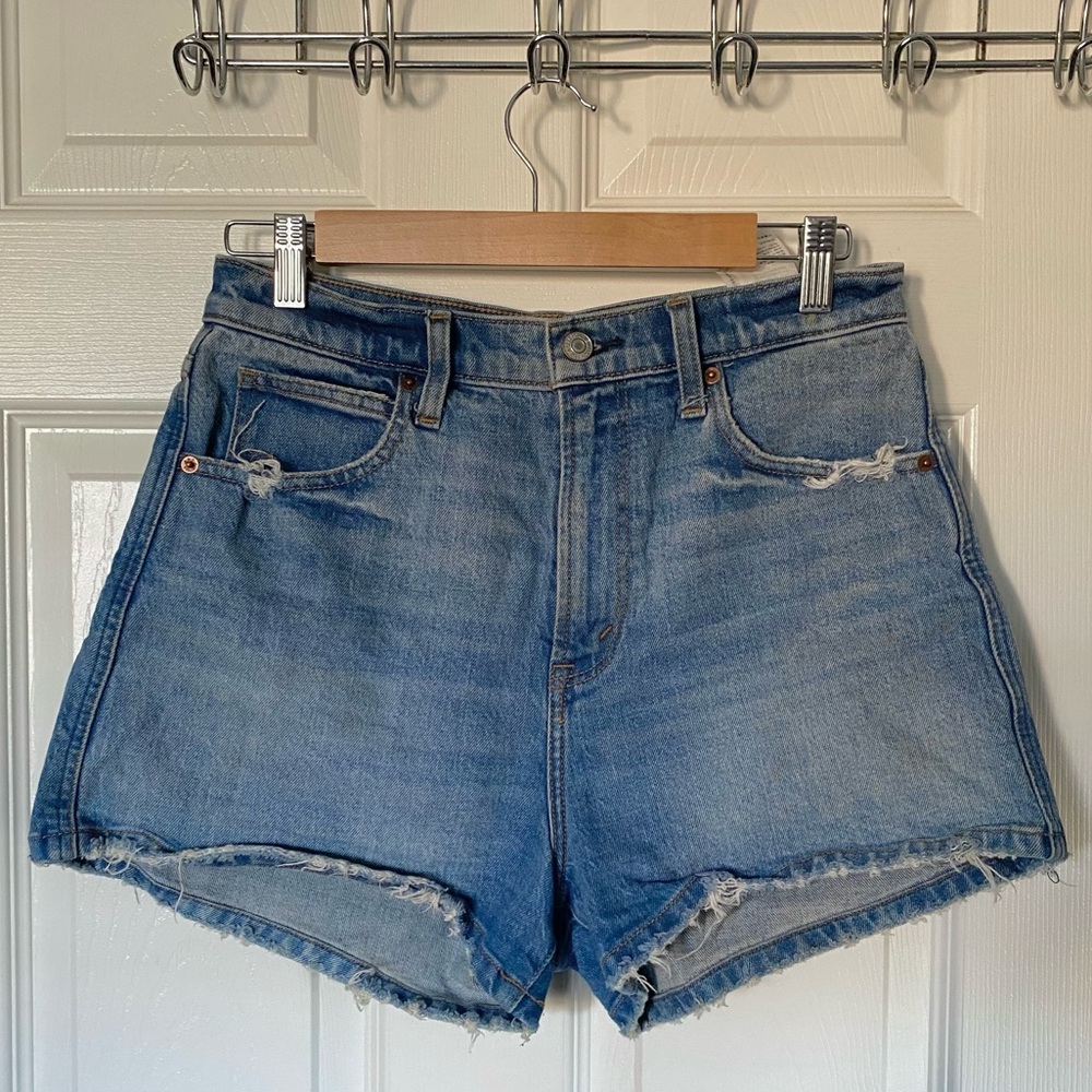 Abercrombie mom shorts